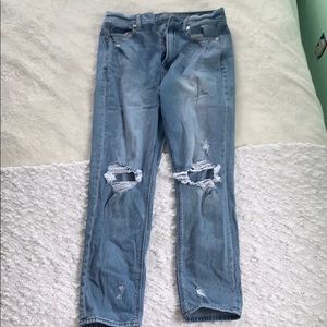 American Eagle Mom Jeans